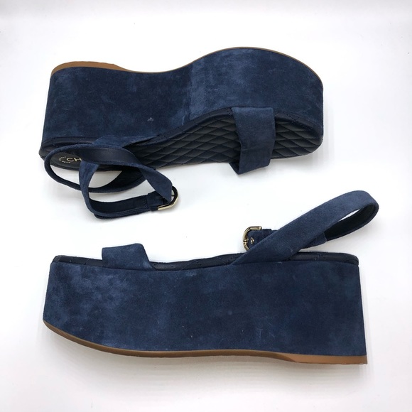 Chanel blue suede platform sandals - Picture 5 of 8